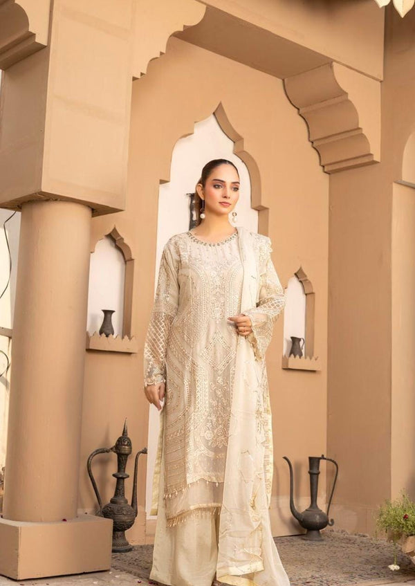 Maria b chiffon fancy 3 piece embroidered with hand work shirt with chiffon embroidered dupatta and plain pelazo.